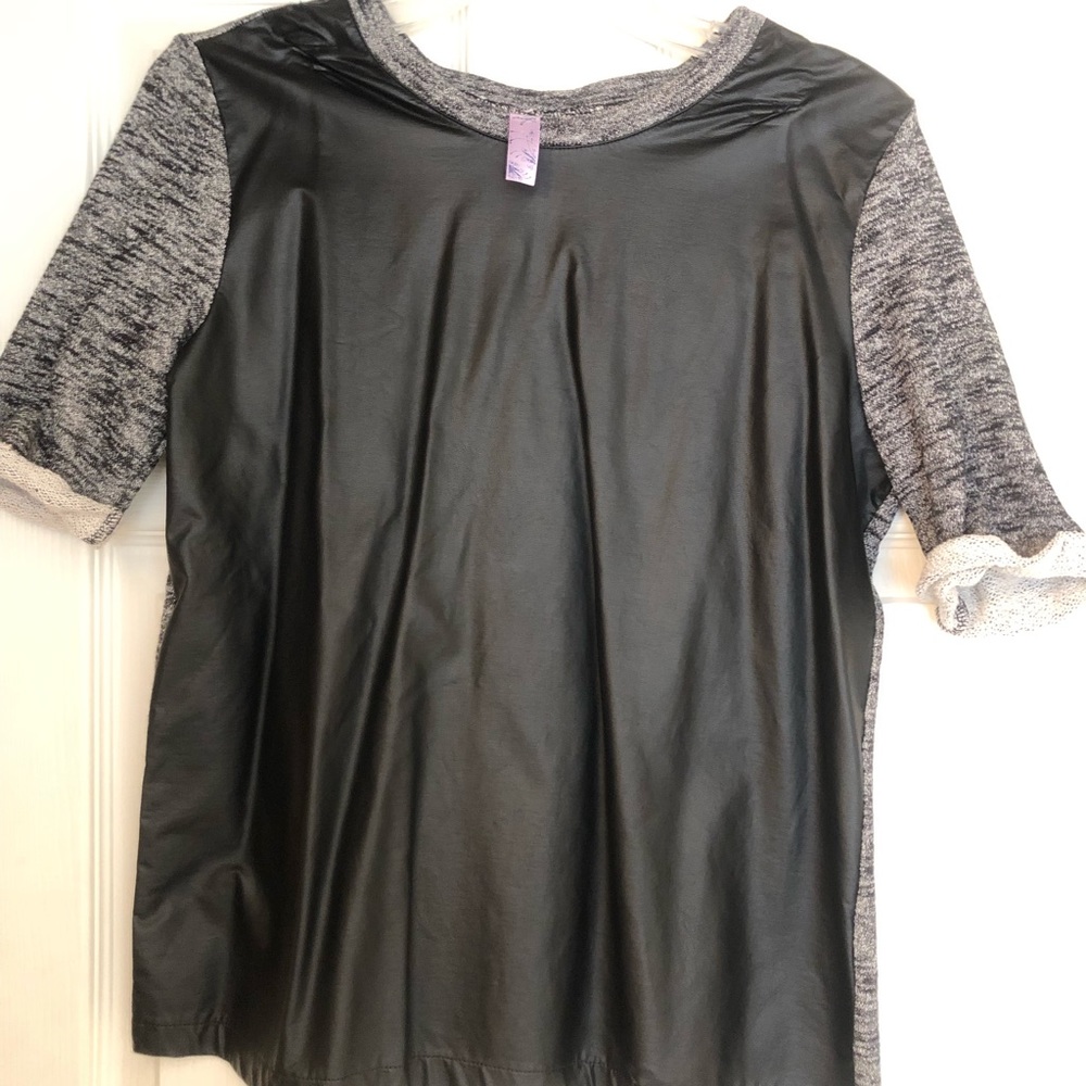 Alya pleather cuff top